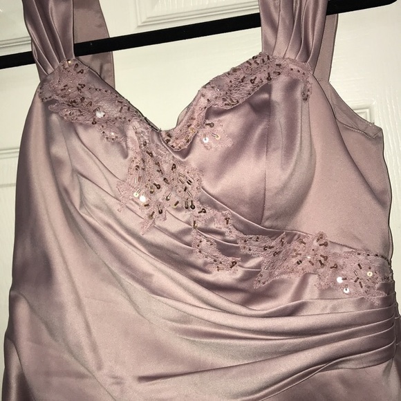 dress - Picture 3 of 5